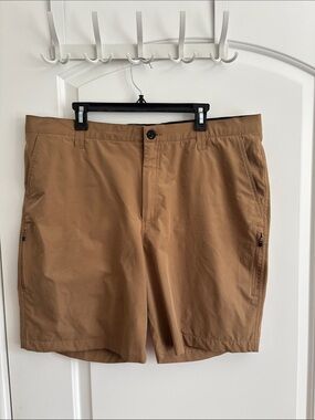 Orvis Men's Tech Shorts Size 40 Tan 4-Way Stretch Zippered Pockets